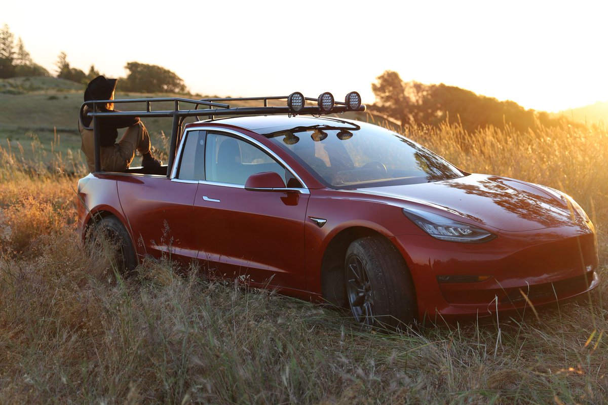 Marques Brownlee (@mkbhd) on Twitter photo Legend. <a href="/SimoneGiertz/">Simone Giertz</a> got tired of waiting for Tesla to make a pickup truck, so she turned her Model 3 into one instead 😅
youtu.be/R35gWBtLCYg Legend. <a href="/SimoneGiertz/">Simone Giertz</a> got tired of waiting for Tesla to make a pickup truck, so she turned her Model 3 into one instead 😅
youtu.be/R35gWBtLCYg
