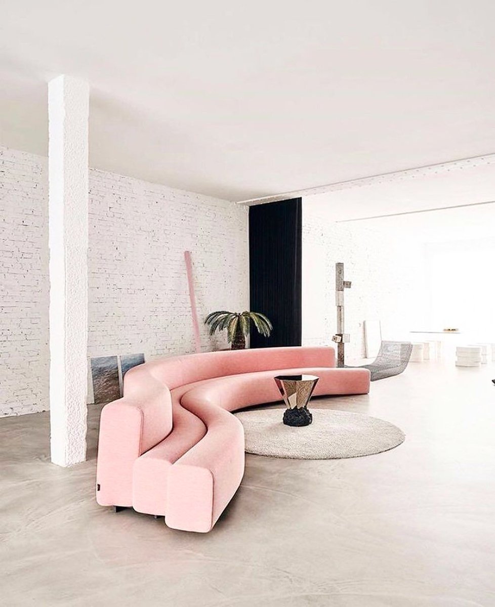 OSAKA Sofa by #LaCividina 

#SabineMarcelis living space in Urbis Magazine 

#lacividina #LacividinaDesign #PierrePaulin