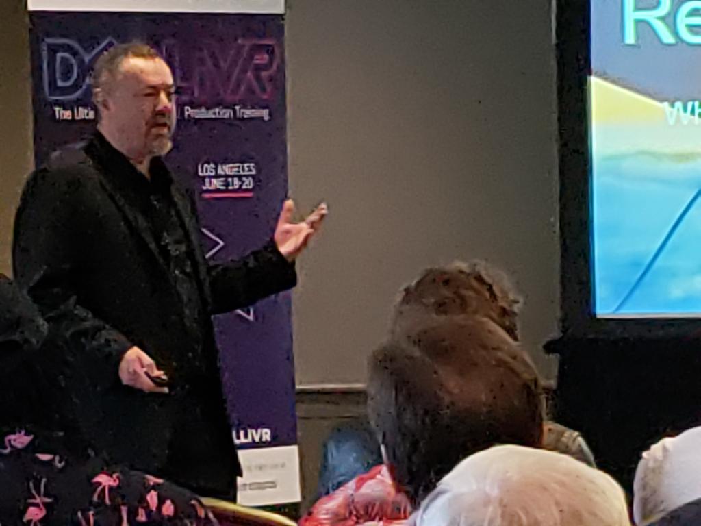 #FMC #DELLiVR <a href="/VRGaryatDell/">Gary Radburn</a> And we're off!