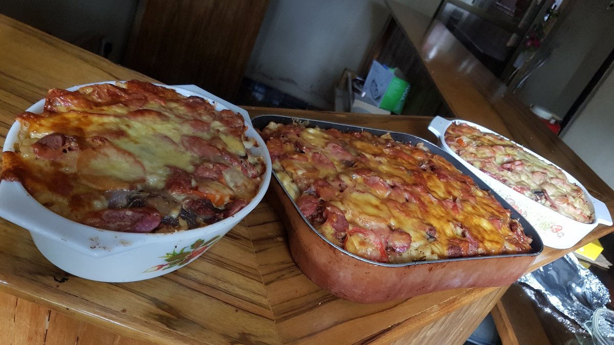 ScarletsGalley's tweet photo. Before x After
#baked
#macandcheese https://t.co/ONpx6DU0mz