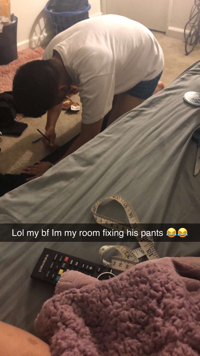 thequeenvee1's tweet image. When your boyfriend comes over after work so he can measure his pants and then you sew it 😂
#1:00am #michinito #workedtogether