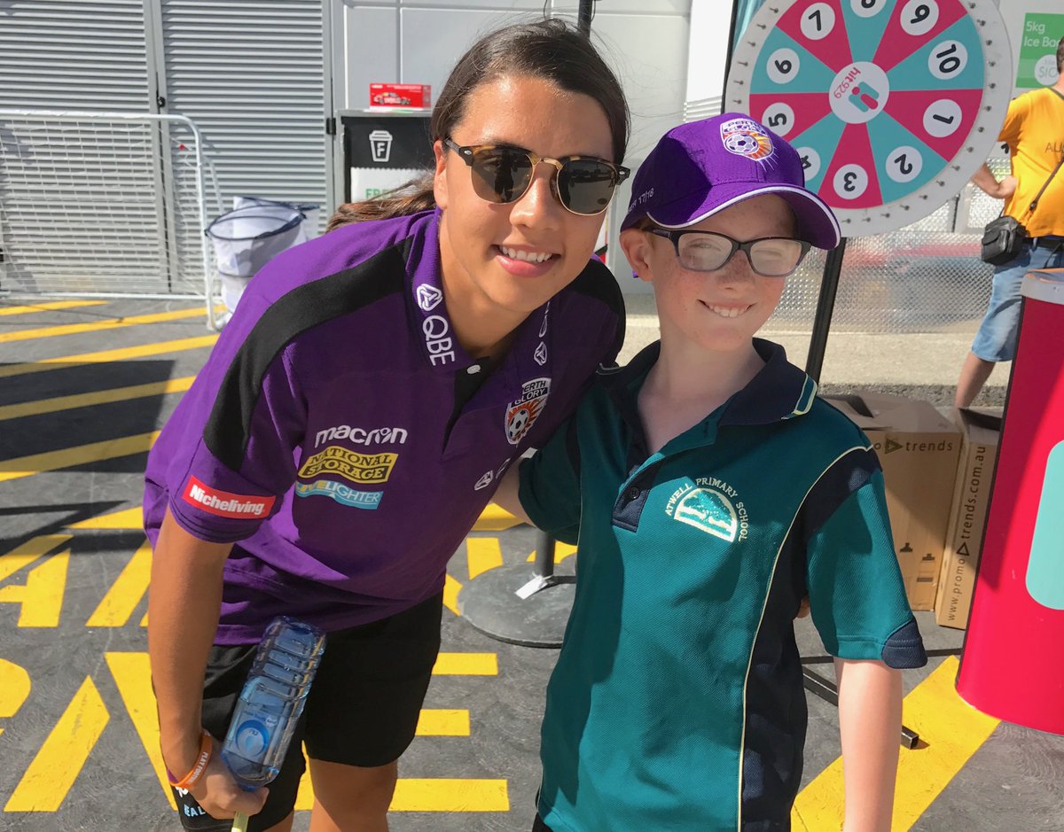 Josh with the number 1 player in the world. 4 goals in a World Cup game. ⁦<a href="/PerthGloryFC/">Perth Glory FC</a>⁩ ⁦<a href="/samkerr1/">Sam Kerr</a>⁩ ⁦@HeathnKerr⁩