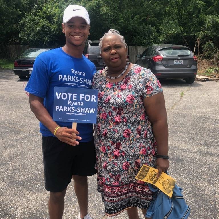Ryana4KC's tweet photo. Kansas City, we deserve better! We must use our voice and vote today. Every vote matters! Find your polling place at https://t.co/0nGCDWF0i8!
.
.
#ryana4kc #votejune18 #teamryana https://t.co/GLWdhPefUS