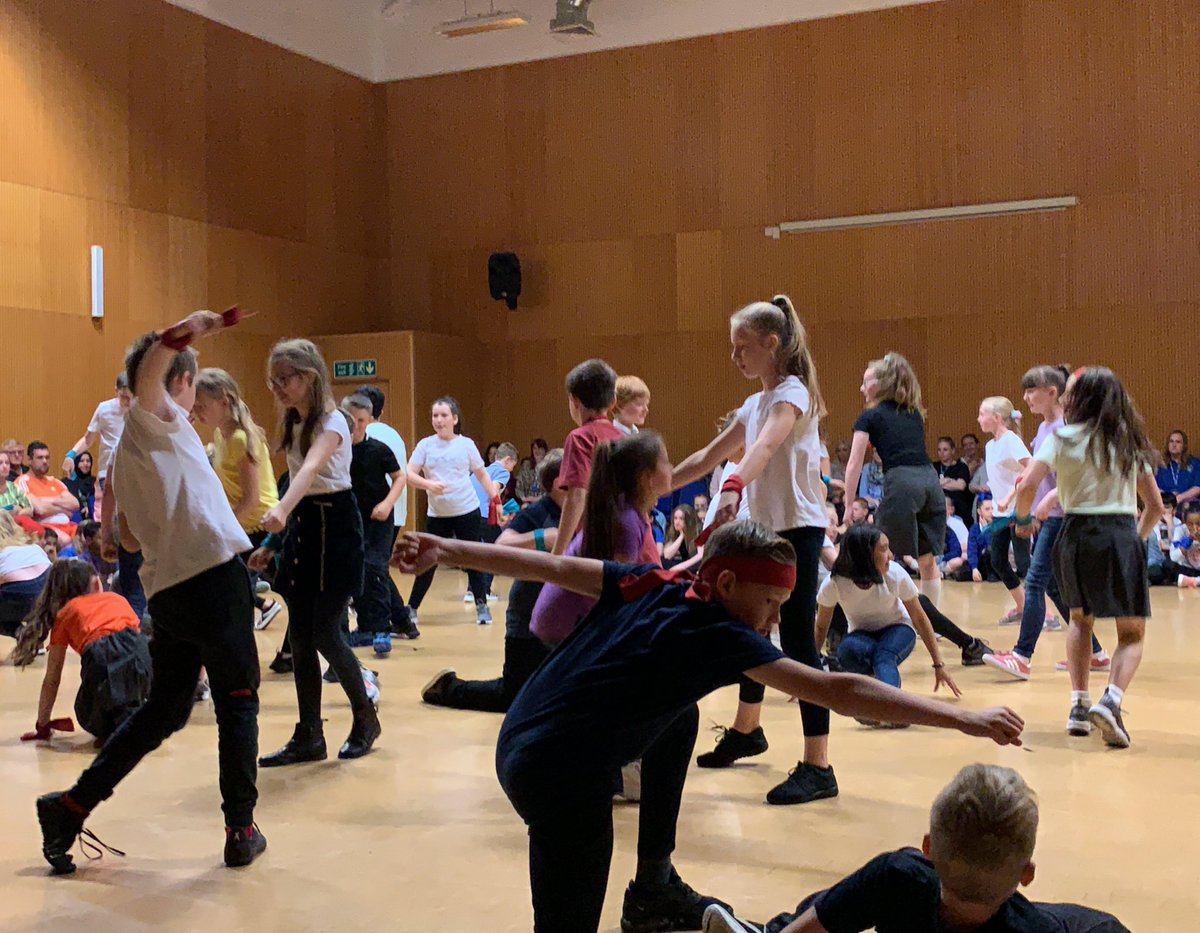 StCuthbertsPESS's tweet image. We are all so proud of our Y6s! Their performance of Romeo and Juliet was AMAZING! They are inspirational 😃🥳