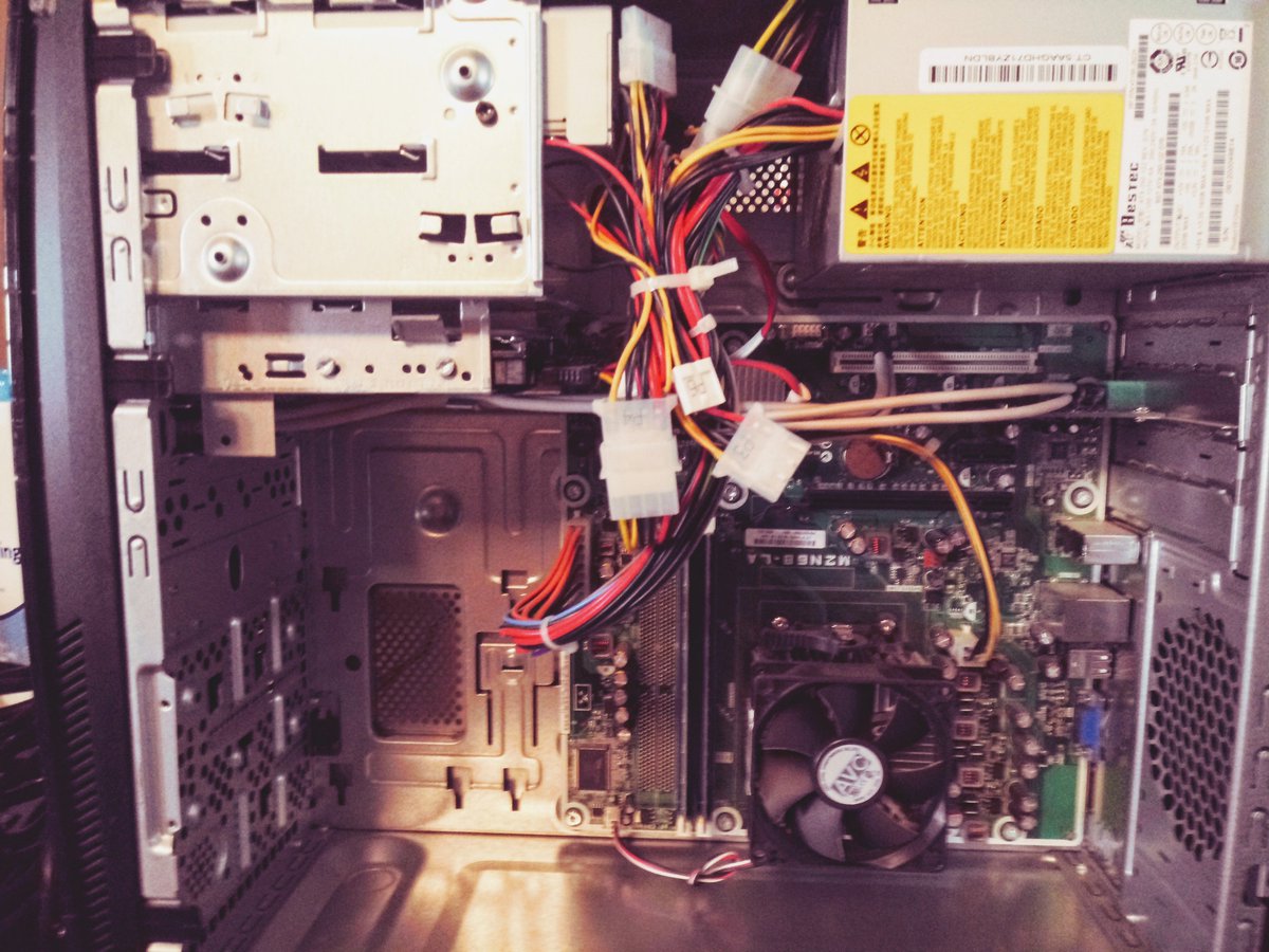 setsersolution's tweet image. Twitter! Who&apos;s looking for a NEW HOME COMPUTER?! Look no further!
facebook.com/marketplace/it…
Excellent family or office computer, 100% expertly refurbished