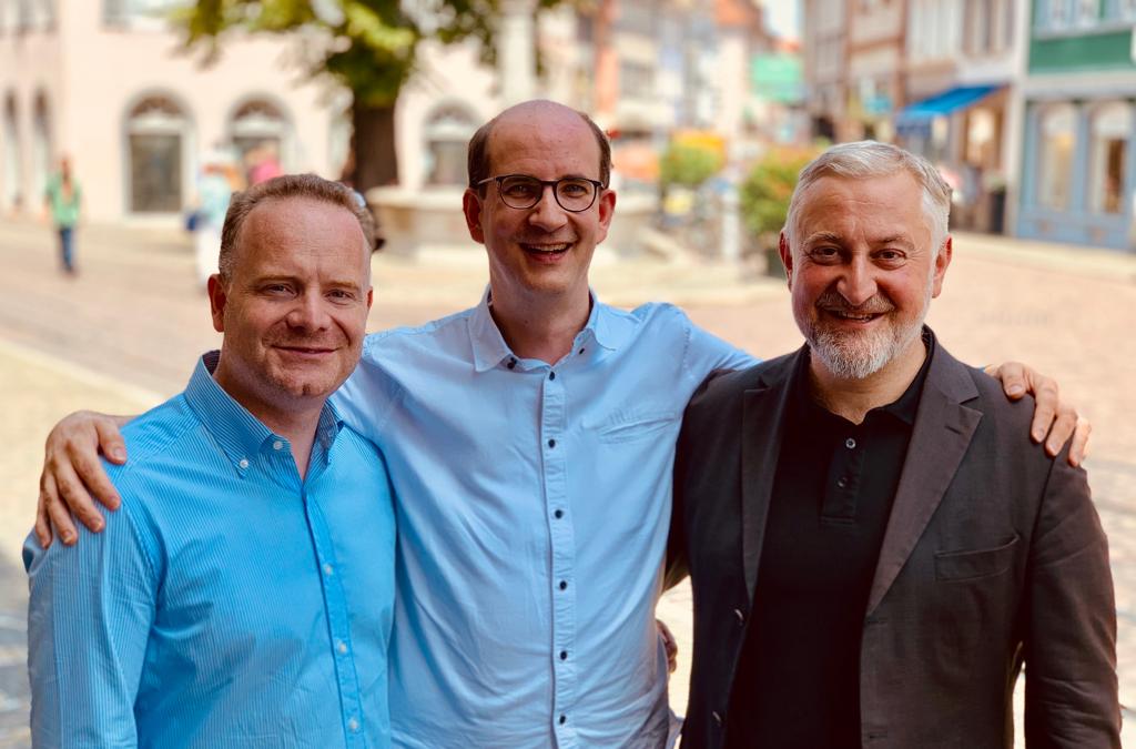 SaschaFiek's tweet photo. Als neue Fraktion in #freiburg im #gemeinderat haben wir uns als @FDP_Freiburg und #bürgerfürfreiburg zusammengeschlossen, um künftig eine progressiv-liberale-pragmatische Politik zu verfolgen. Wir freuen uns drauf. #ChristophGlück #FrancoOrlando @fdp #progressiv https://t.co/UmcafkWhoa