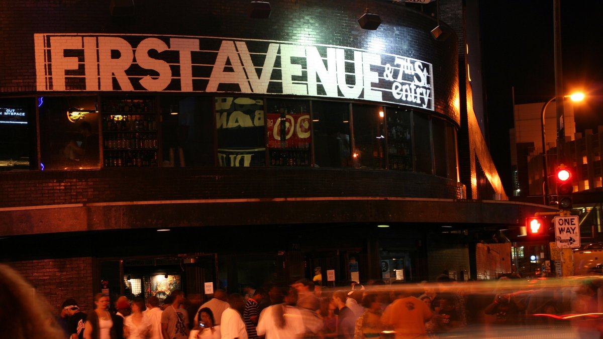 MPRnews's tweet photo. It's MN's most-famous nightclub and now an exhibit @MNHistoryCenter Tomorrow, curator B. Erin Cole and @SlingshotAnnie join guest host @BrandtMPR to talk about #FirstAvenue What's your favorite memory from First Avenue? Share it here + tune in at 11 a.m.! https://t.co/hf7Sw8cG6u https://t.co/FjWM0dLclF