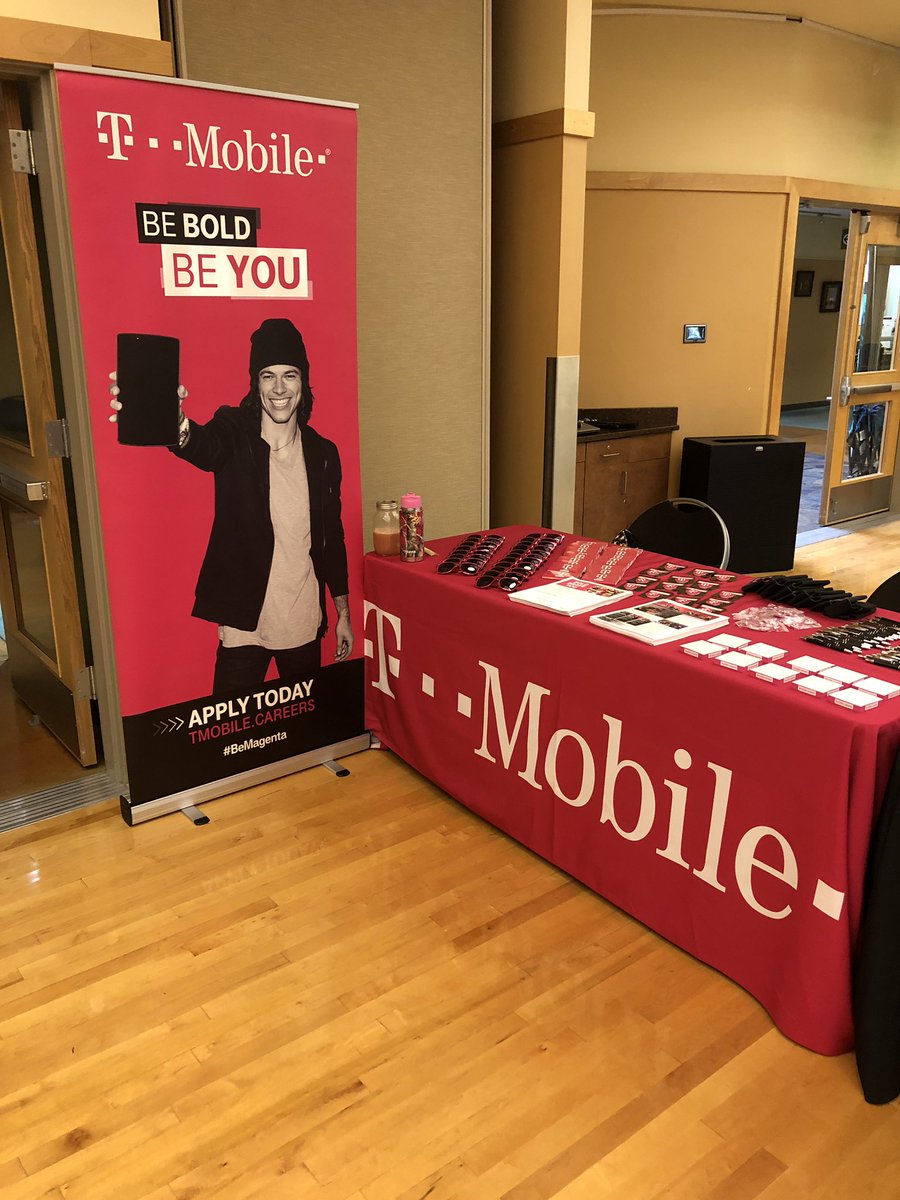 MollyT503's tweet photo. Swag heaven at JobsNow job fair at the @SalArmyKroc #beyou #bemagenta #wearehiring #nowhiring #tmobile #careers https://t.co/wcVTPDBAOp