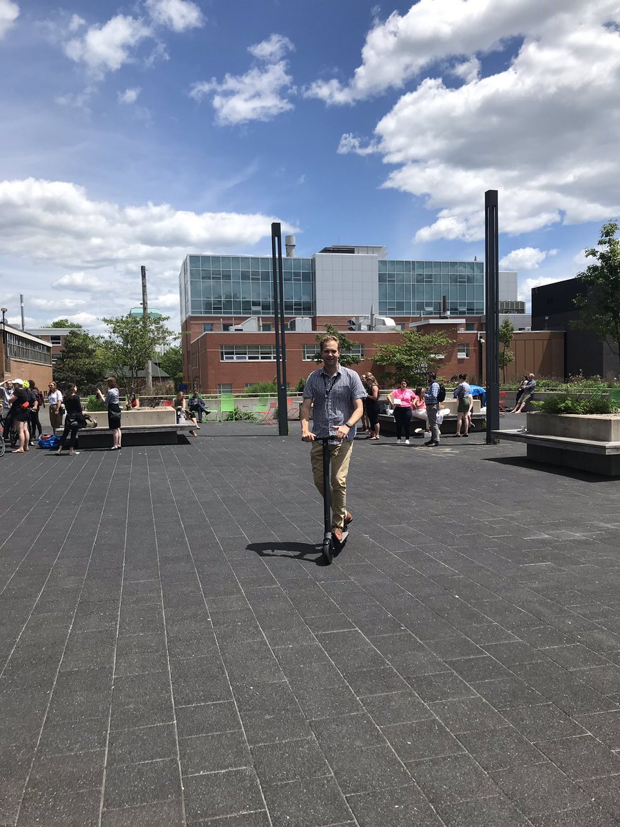 AlexanderGlista's tweet photo. E-scooters are FUN! #atobevent19 https://t.co/rB62pvs7N6