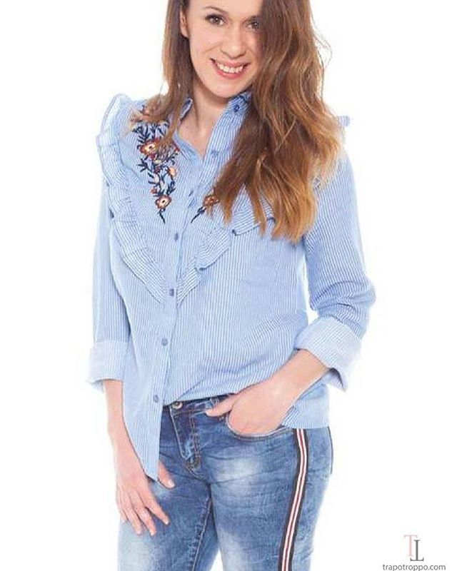 trapotroppo's tweet photo. 🌞 Ficha tus camisas y blusas favoritas por menos de 10€ ¡A por ellas! 🙌
https://t.co/0vg20aI60F
#camisavaquera #camisajeans #camisas #moda2018 #modamujer #modalowcost #modacasual #camisabordada #trapotroppolovers #ropamujer #ropafemenina #modafeminina https://t.co/gNhytsZ5BE https://t.co/eBv5KCDkpT