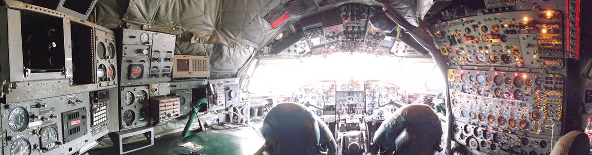 Comet Canopus tweet media