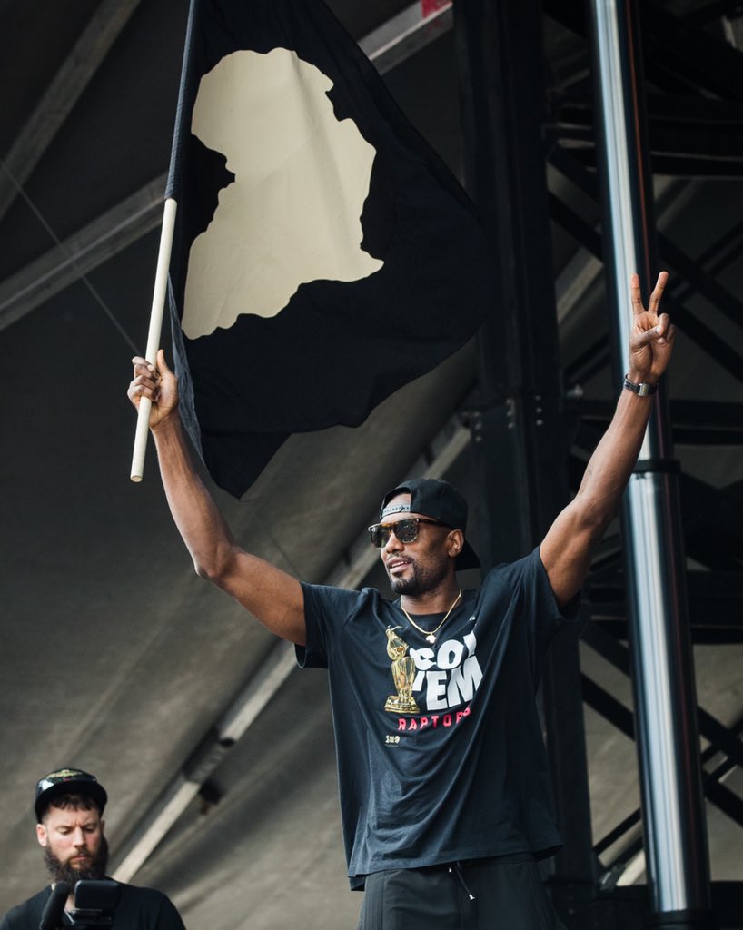 Raptors's tweet photo. Man, what a time to be alive. #WeTheNorth https://t.co/BRNMFCEfoK