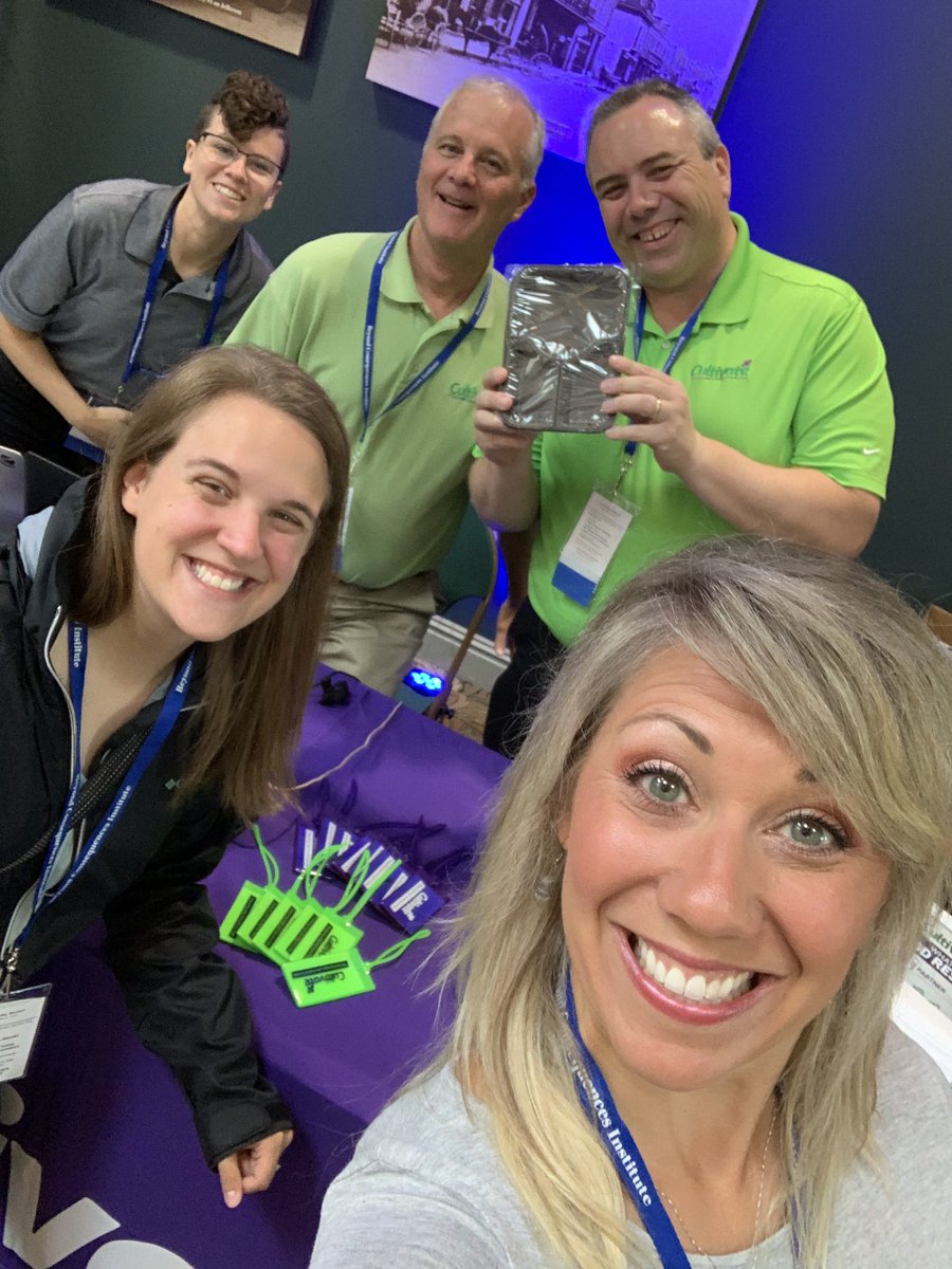 corimcrae's tweet image. Hey-remember the viral video of the school district who saved food from lunches and sent home with students!?  Yeah, we met those amazing human beings!!!!  #TISC2019 #TISCspring2019  @Holton492