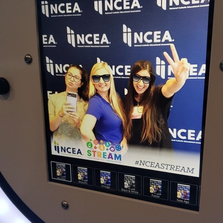 maggieja82's tweet photo. Have a blast! #NCEASTREAM @TBurnford @NCEATALK @GooseChase https://t.co/FaNDaHrv6J