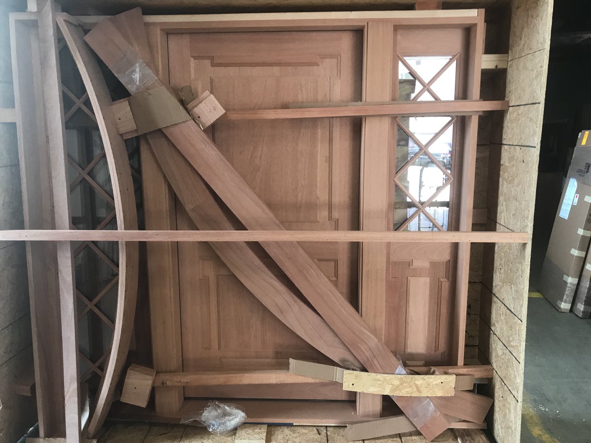 NBSmain's tweet photo. Let's talk customization: This mahogany door unit by Custom Entryway was personalized for the new homeowners in their custom home by Bluewater Home builders. Stay tuned for the custom interior trim!
#northeastbuildingsupply #customentryway #bluewaterhomebuilders #homebuilders https://t.co/0D26i90mYy