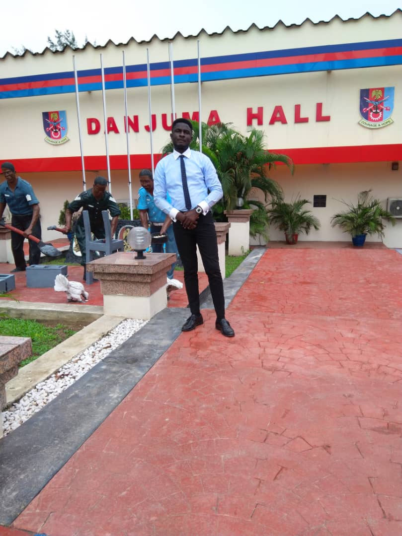 DavisOtuegbe's tweet photo. Protected.......#armyway https://t.co/hXi1WrPOqV