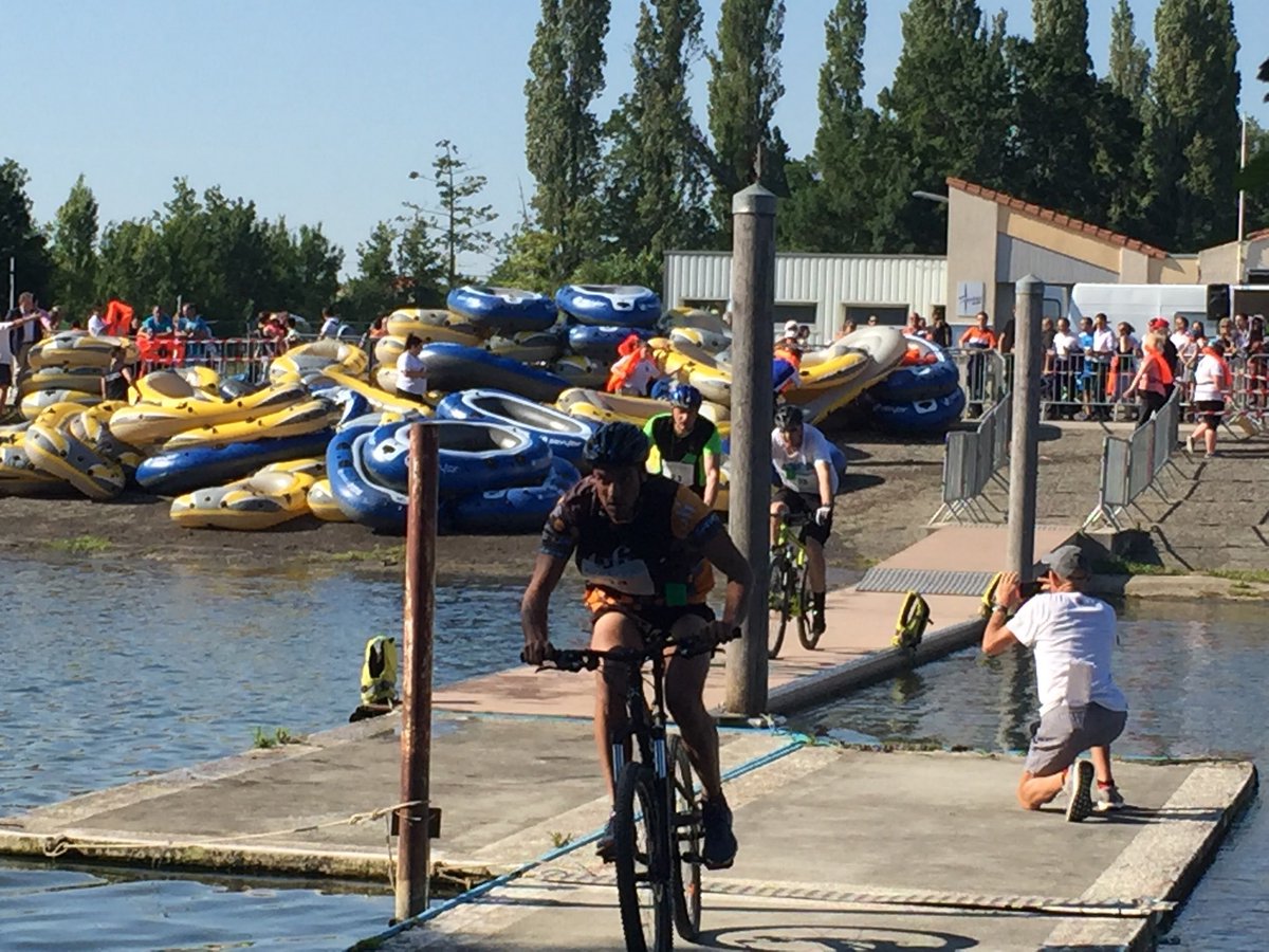 NiortAgglo's tweet image. Le défi Interentreprises de @NiortAgglo de nombreuses équipes, du soleil ☀️ et de la bonne humeur ...tout ce qu’il faut pour passer un agréable moment entre collègues autour du sport #Niort