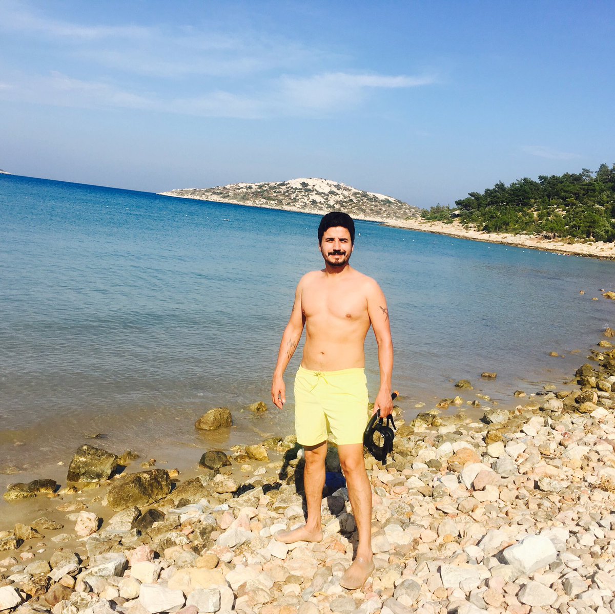 hasanacermega's tweet photo. Biraz kafa dinleyelim ☺️ #holiday #mersin #boğsak ☺️ https://t.co/d0nKeMJjRZ