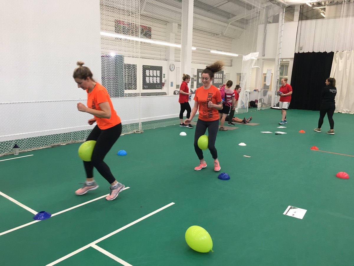 bigwavebizgames's tweet photo. It’s all fun and games over here at @UniofExeter! 🤙

#bigwavebizgames https://t.co/Ra5tjQBfnH