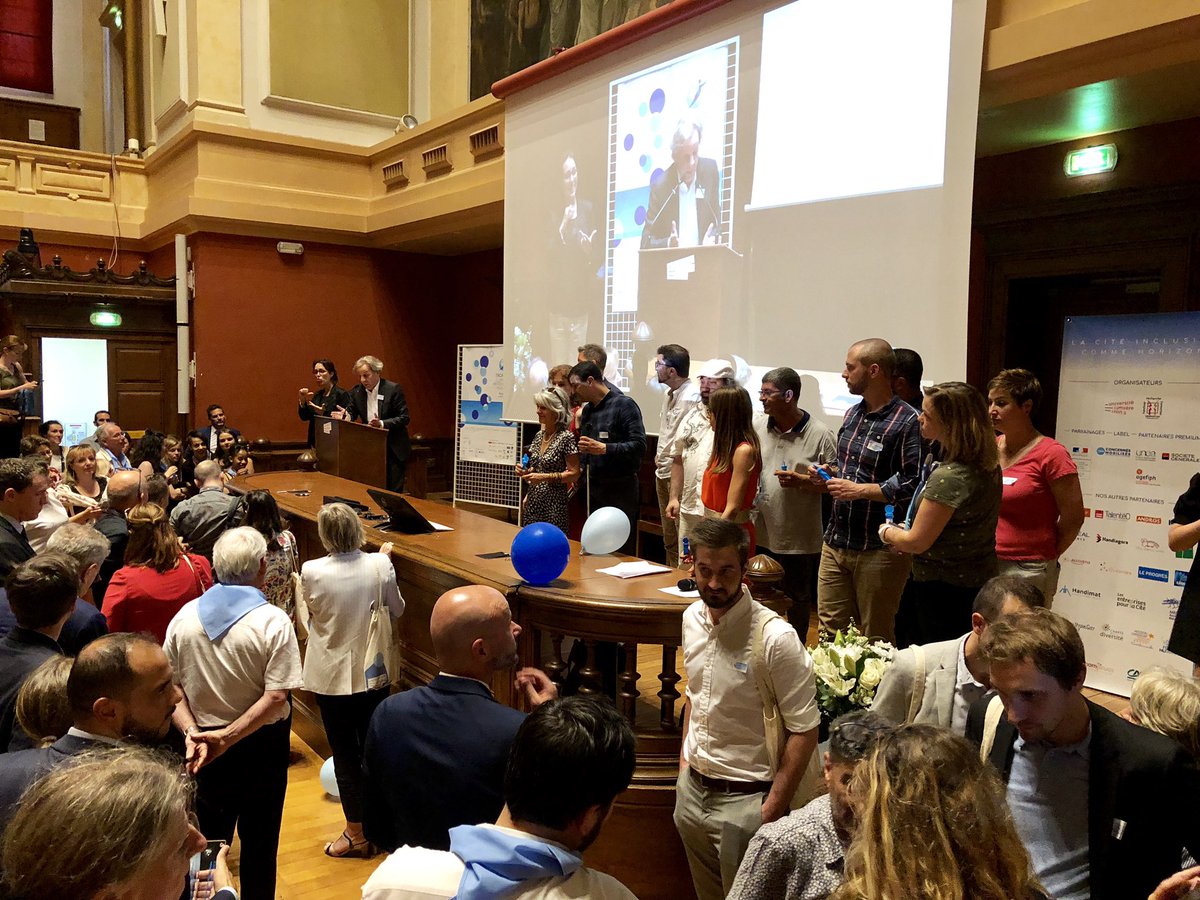 « Le succès de notre double événement #HandicapCinema et #TropheesLumiere à l’<a href="/univ_lyon2/">Université Lumière Lyon 2</a> a été possible grâce à une énergie collective : un formidable travail d’équipe ! Merci à tous ! Rendez-vous en 2020 » <a href="/CGardou/">Charles Gardou</a> #CICH