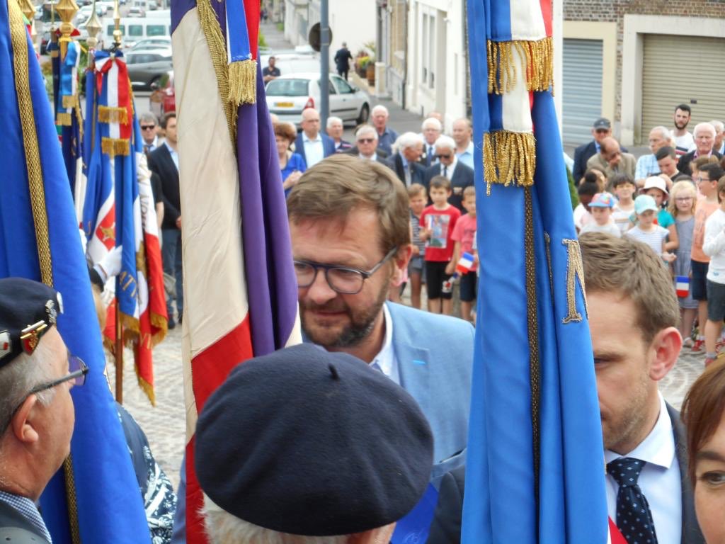 Fier de participer comme chaque année depuis 1989 à la commémoration de l’appel du #18juin lancé par le général de Gaulle. Émotion car il s’agit de ma dernière cérémonie en tant que député européen. #nouvellevie