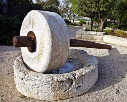 AlitheiaKAT's tweet photo. Luke 17:2 It were better for him that a millstone were hanged about his neck and he cast into the sea, than that he should scandalize one of these little ones.
#Catholics4Choice https://t.co/T7okSxFomw