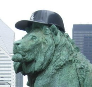 ChicagoLions's tweet photo. Here we go with the Crosstown Series. Remember, NORTH Lion is a Cubs fan. SOUTH Lion roots for the White Sox. Together, we represent the greatest sports fans on the planet. #EverybodyIn #WhiteSox #CrossTownClassic https://t.co/vuUmNDFtWk