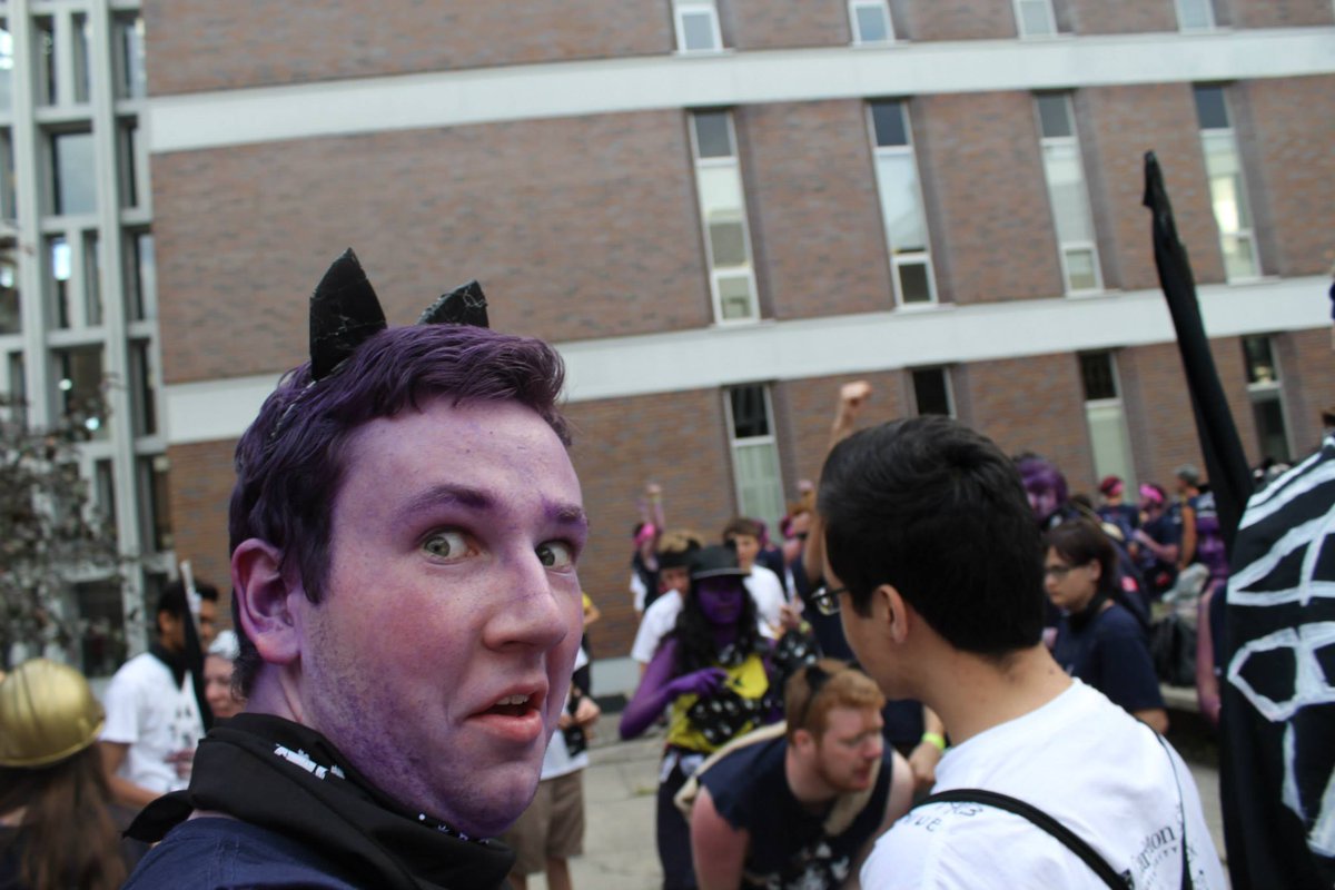 Don’t know what to do next? Staring into the void that is adulting? Miss participating in EngFrosh every year, but don’t want to sign up for another undergrad? Donate to future funder!

futurefunder.carleton.ca/campaigns/alum…