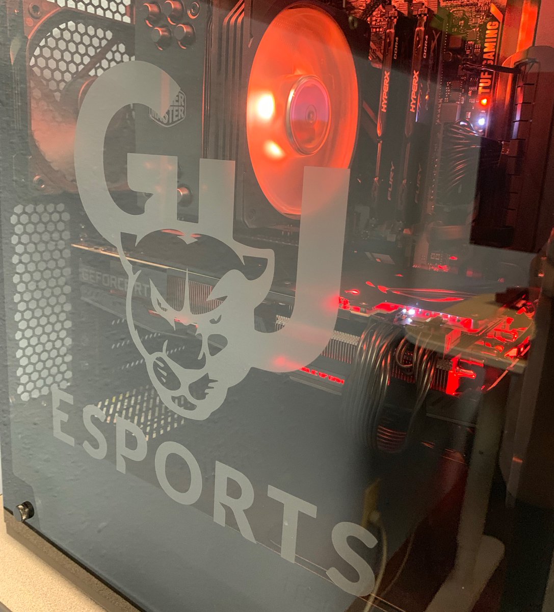 GvilleEsports's tweet photo. Big thanks to our official sponsors @gravitygamingpc for all the work they put in on our new competition machines! Are you ready for the new varsity esports program @GreenvilleUniv ? https://t.co/Ew5k3Zsjcu