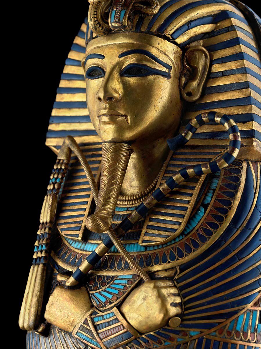 #42: Osiris (Part 2)In Egypt the Osirian pose was a position by the pharaohs that symbolized their rule of lower & upper Egypt. The flail repelled negative energy & the crook pulled in positive energy. This is also where u get “Thy rod & thy staff, they comfort me” in Psalms.