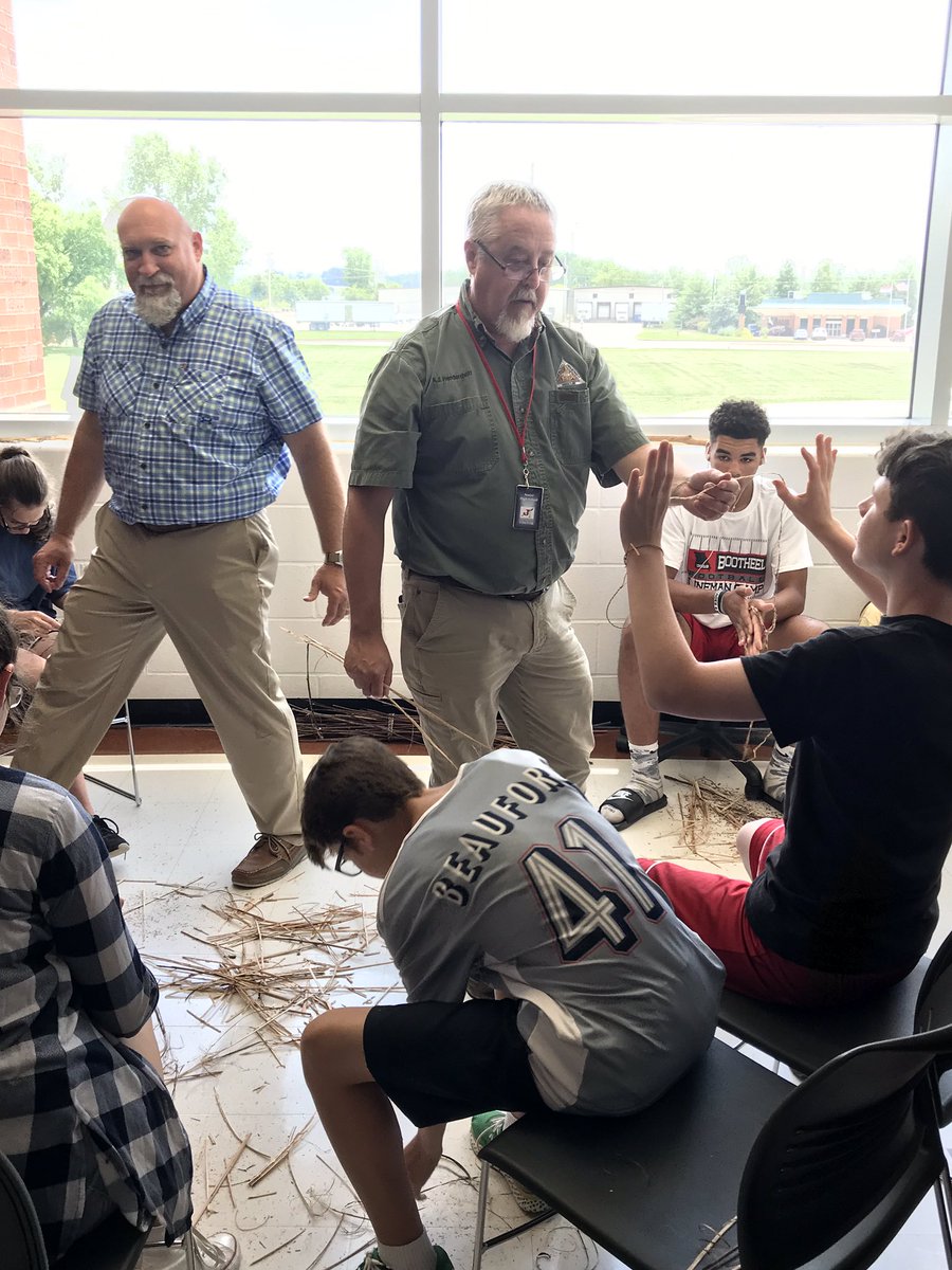 This afternoon the Regional History course is making cordage from milkweed with Mr. Hendershott  from MO Dept. of Conservation.  Unique and engaged learning taking place this summer at JHS!  S/O to Mr. Mabuce!