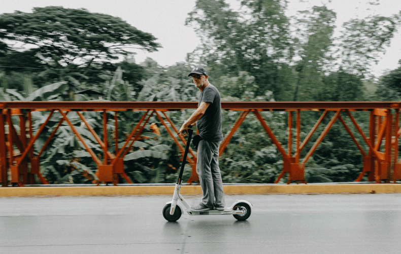 DAV_city's tweet photo. E-scooters are legal in Germany! Here are the things German scooter riders and owners need to know: https://t.co/ueyZV3puGa 
#micromobility #transportation #escooters https://t.co/X0TsyJS51A