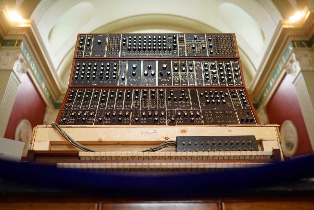 moogmusicinc's tweet image. Photo-Synthesizer: Mort Garson’s original Moog Synthesizer used to record Plantasia (1976) 🌱.

Learn more at: moogmusic.com/news/celebrati…

#MortGarson #Plantasia #MoogModular #MoogSynthesizer