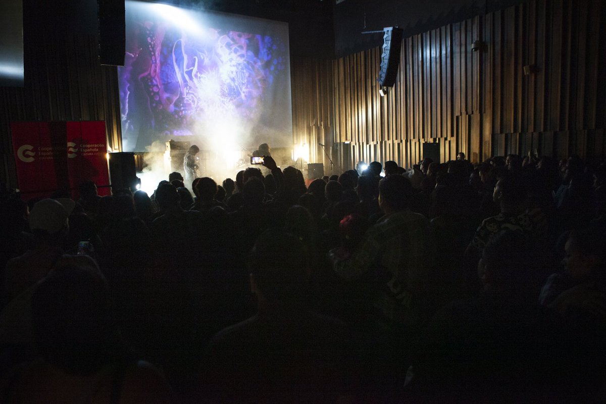 ccemx's tweet photo. Queremos agradecer a todas las personas que fueron parte de la #VFMI y en especial a @Varinter por su inestimable apoyo para la iluminación en los conciertos en Espacio X. ¡Checa toda la programación que queda este #juniodemúsica! https://t.co/tq2bjwwV8N https://t.co/Z3Ii2srSF5