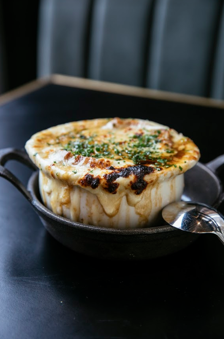 taureauxtavern's tweet photo. Our French Onion Soup is delicious in any season 😉 https://t.co/amLfoD5F9o