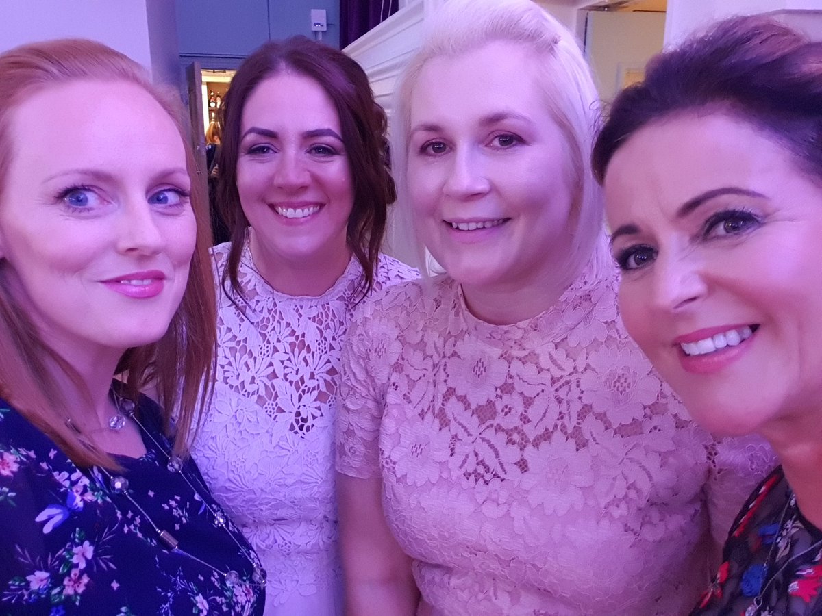 Em_Plachciak's tweet photo. #uniquewomenhyndburn sharing the love with all our finalists in the #HyndburnBusinessAwards #HAwards19 Liz Pollard @boldmovescoach hosting.
Up for the enterprising Women Award - Kelly @SundownSolLtd, Emma @Covermybubble, Lianna @ChampFunerals https://t.co/TOz7AOXT9C