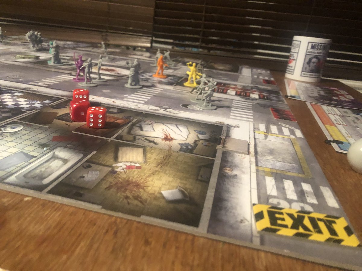 MelancholyMalf's tweet image. SO close to the end in a recent #Zombicide campaign &amp;amp; then tipping into the next level zombie spawning meant it kicked up a gear, and in an unfortunate run of 2 ‘zombies get an extra action’ meant Wanda was wounded &amp;amp; Amy was killed 🧟‍♀️ you won that time zombies, next time...