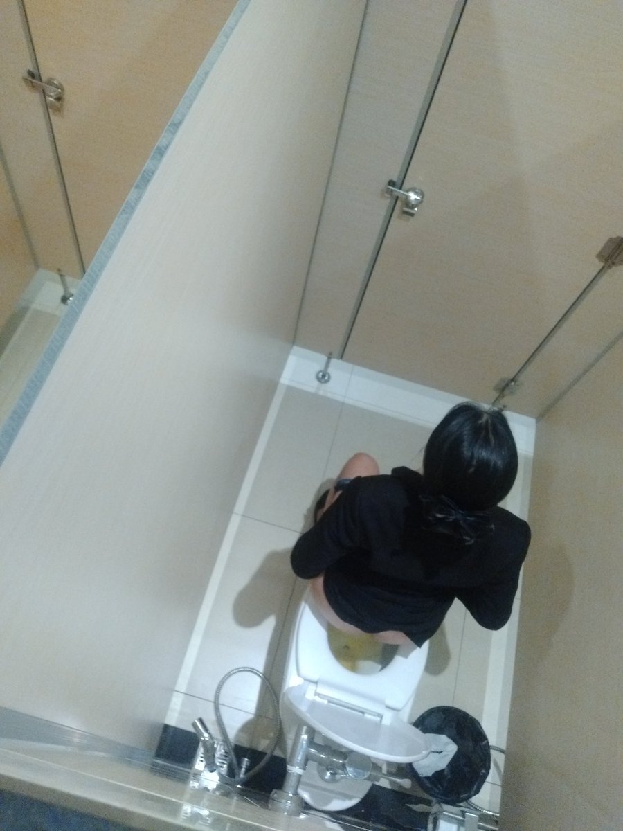 FtSiCQw1lZub2v3's tweet photo. หน้าฟร้อน..เหยี้ยวเหลืองไปหน่อยนร้า..กินน้ำเยอะๆๆ... https://t.co/kySSXsrfR8
