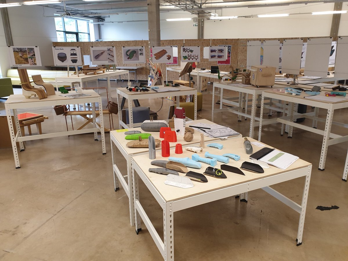 GRIFF_LM's tweet image. NHS Product Design work all setup for the Creative Exhibition. The exhibition opens tomorrow! #designs #DesignTechnology #productdesign @TechnologyNhs @NewportH