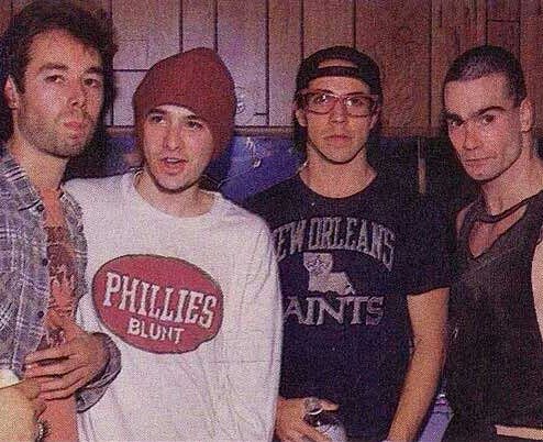 Adam Yauch, Adam Horovitz, Anthony Kiedis and Henry Rollins

#punk #punks #punkrock #punksnotdead #staypunk #hardcorepunk #blackflag #beastieboys #henryrollins #history #punkhistory #historyofpunk