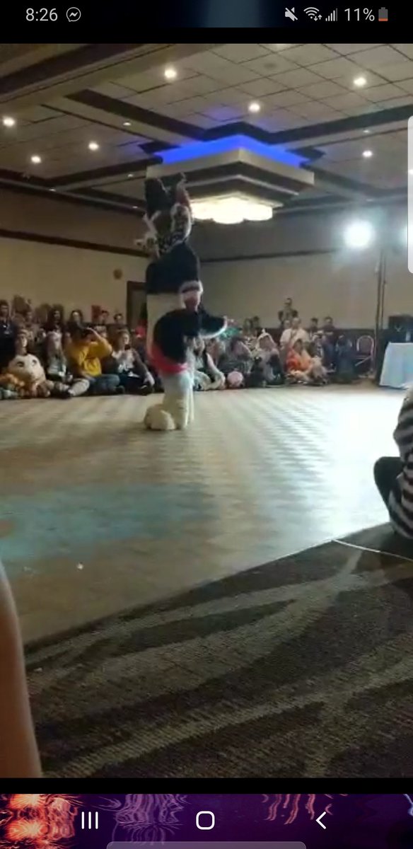 That_Demon_Goat's tweet photo. Does anyone know this suit from @fureh ? They not only made a rip off suit of @Beautyofthebass but copied both her moves and the song she used at Confuzzled. This is not ok.

#fureh #FUREH2019 #furryfandom #fursuit #fursuiting https://t.co/MqedfLBySu