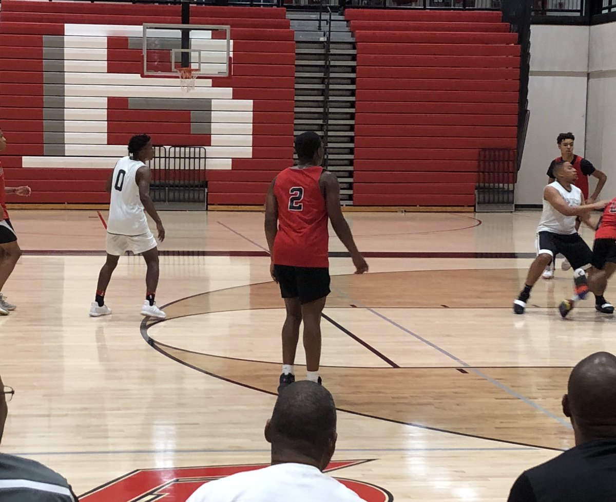 TMarkwith14's tweet photo. Standouts for @wbhshoopdoggs vs. Eastside:
Tyreek Perkins-19P 4R 2S (3 3PM)

Cameron Stillwell-9P 2R 3A 2S

Isaiah Nelson-Ododa-8P 5R 2B

Ahmad Scott-8P 3R 2A

Tim Loud-8P 2S (2 3PM)

@kvngperkins https://t.co/4HiIn0We49