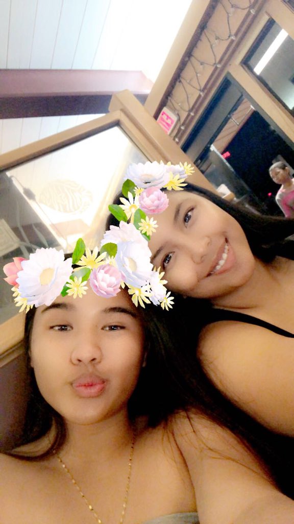 cianatherese's tweet photo. happy sweet/sour 16th bday princess💘 hope you have a great day and get everything you want! you give me the craziest headaches ever, but it's g'. you my little bestie/bunny forevs🤞🏼 boboy and i love you endlessly💘 #since14 #rissass https://t.co/1Iyopq19RX