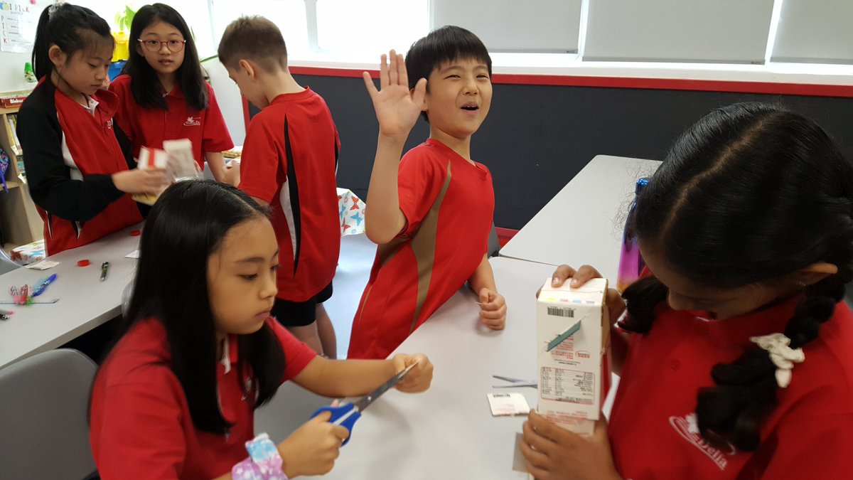 ewchow's tweet photo. Making periscopes to end our Science unit! #scichat #dscke #4thgrade https://t.co/UgLZTnUy0m