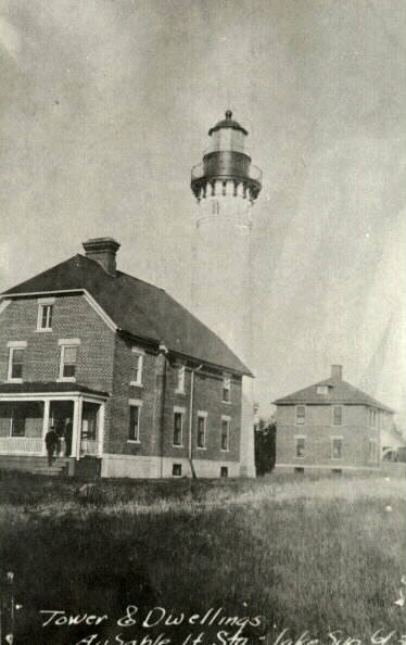 MichiganHist's tweet photo. I toured the Au Sable Point Lighthouse at what is now Pictured Rocks National Lakeshore last week
Here's a pic of the lighthouse last week vs one from around 1912
(circa 1912 pic via Archives of Michigan https://t.co/iKTzdUlK2q )
#AlgerCounty https://t.co/ZHiLQxoFs3
