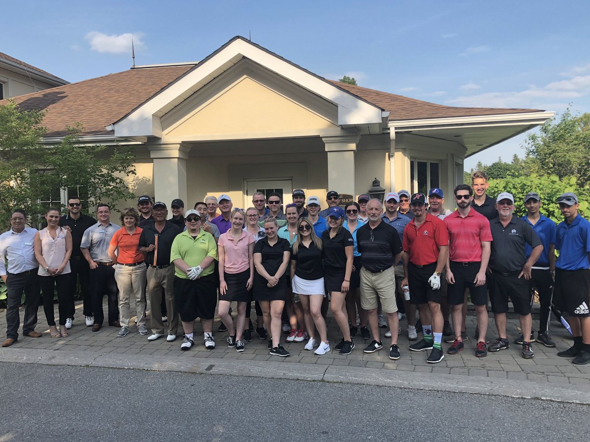 Woot! Woot! We work hard, but also play hard. First staff tourney of the season is underway! Good luck everyone ⛳️