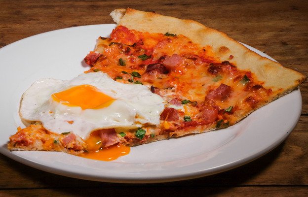 homeslicemx's tweet photo. HOME IS WHERE PIZZA IS 🍕😍
#foodporn #homemade #dailypizza #artesanal #nyc https://t.co/sPr94IjQ0O