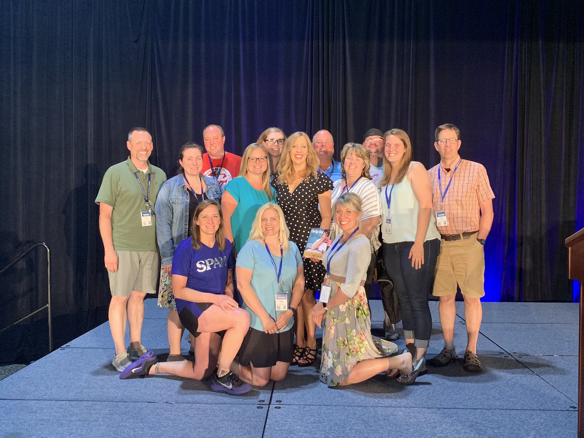 corimcrae's tweet image. #TISC2019  #TISCspring2019 @Holton492 that time our staff met author/presenter/CEO @HeatherTForbes 
Thank you for kicking off the Traumatic Informed Scools Conference with an impactful presentation!