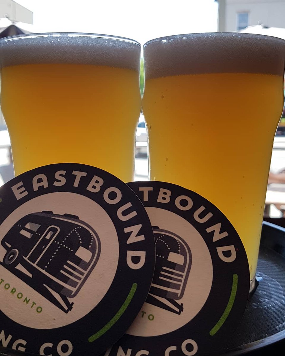 StackSmmmoked's tweet image. We have two PERFECT patio beers for you on this PERFECT patio evening! On #GuestTap1 from @EastboundBeer we have #HiddenLake Wheat Ale &amp;amp; #GuestTap2 is pouring #3PointSaison from @CollingwoodBeer. #YongeAndLawrence #OntarioCraftBeer #FullPint #20ozPint
