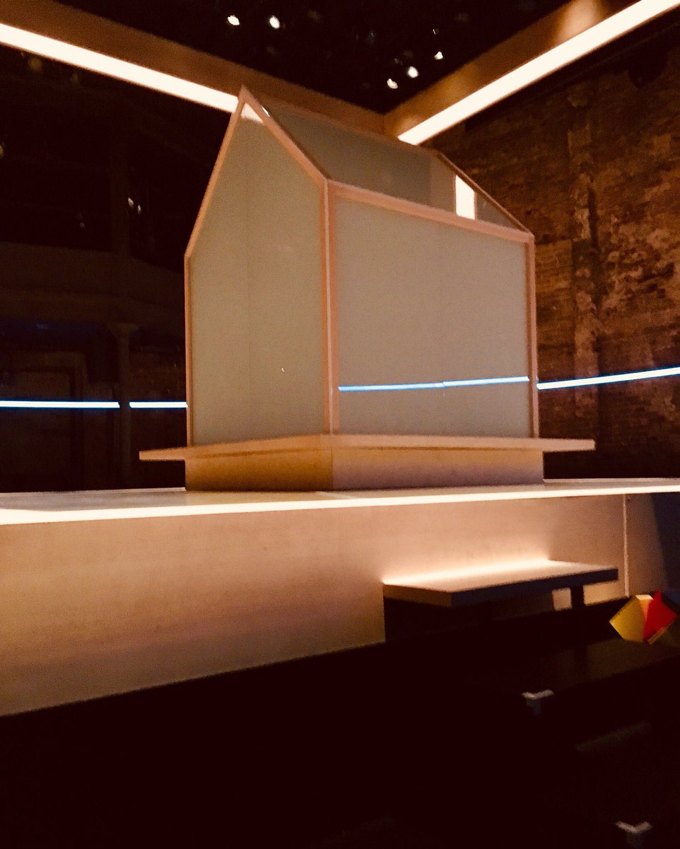 helenjerome's tweet photo. FULL HOUSE ๐ฒ
Well done @TobiasMenzies and the rest of #TheHunt ๐ฆ ensemble @AlmeidaTheatre for a gripping, edge-of-the-seat night ๐ญ and an extra special thumbs-up ๐ for the stunning ๐ก lighting from #NeilAustin @JamiePlatt1 #RobinFisher
#jumptoconclusions
#alltoobelievable https://t.co/ZFHmc9K6sq